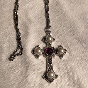 Sarah Coventry Cross